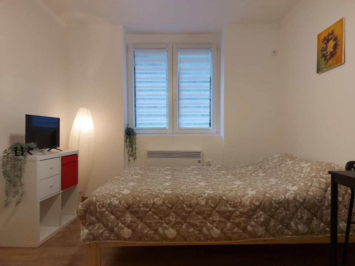 Lotta Apartment Белград Екстериор снимка